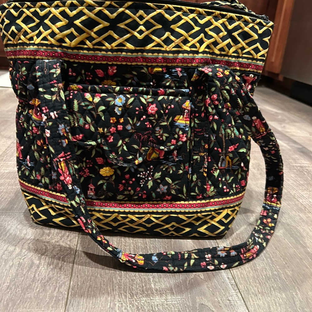 Vintage Vera Bradley bag. Retired “Ming Garden” pattern.